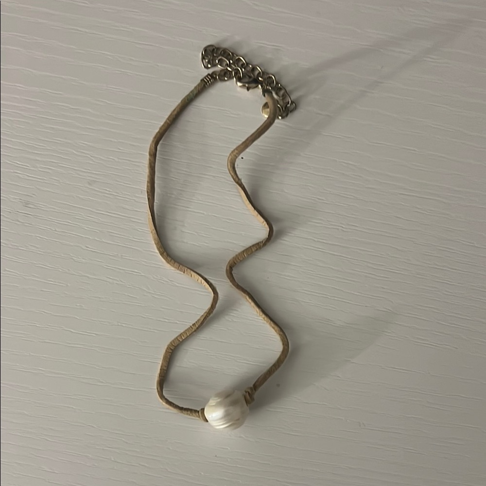 Elegant Beige Choker with Pearl Accent